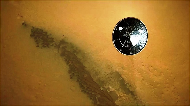Curiosity-descends-to-Mars